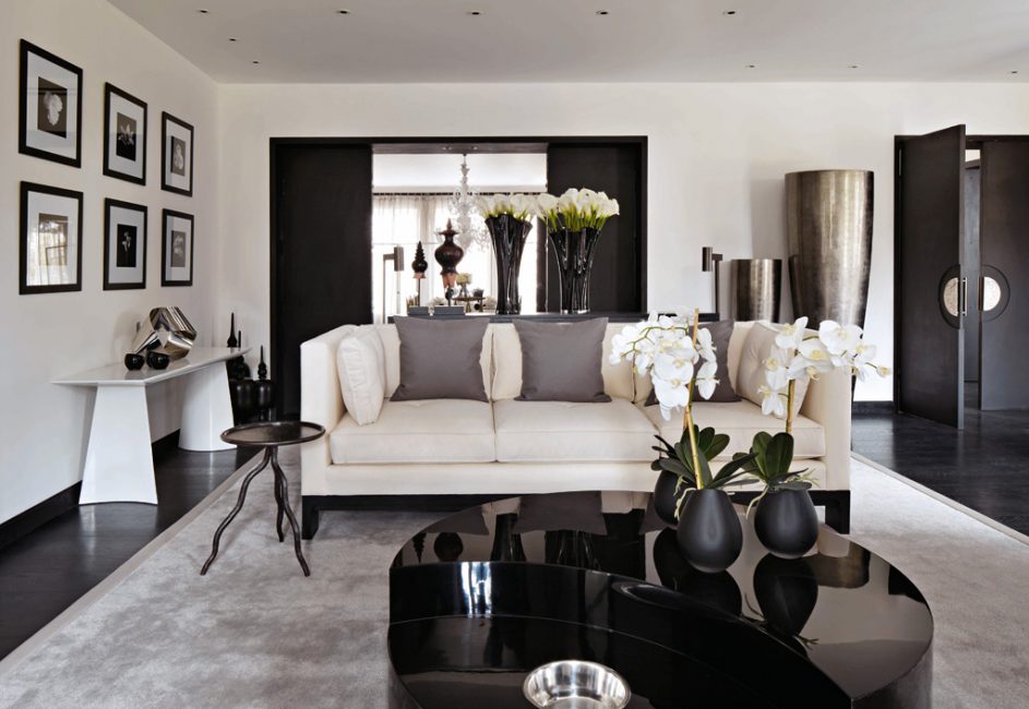 Черно-белая гостиная в стиле модерн