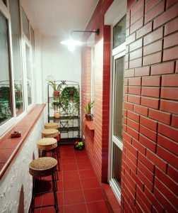 Отделка балкона в хрущевке: 225+ (Фото) - Идеи для Оформления красивых дизайнов