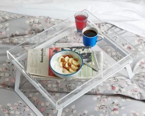 Столик для Завтрака в постель своими руками: Практичные модели для комфорта
