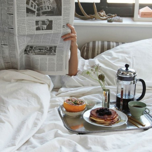 Столик для Завтрака в постель своими руками: Практичные модели для комфорта