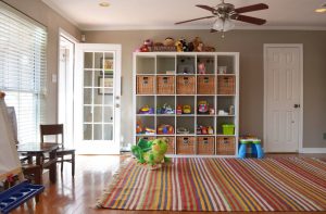 Стеллаж для книг и игрушек в детскую комнату: Простое и оригинальное решение системы хранения своими руками (225+Фото)