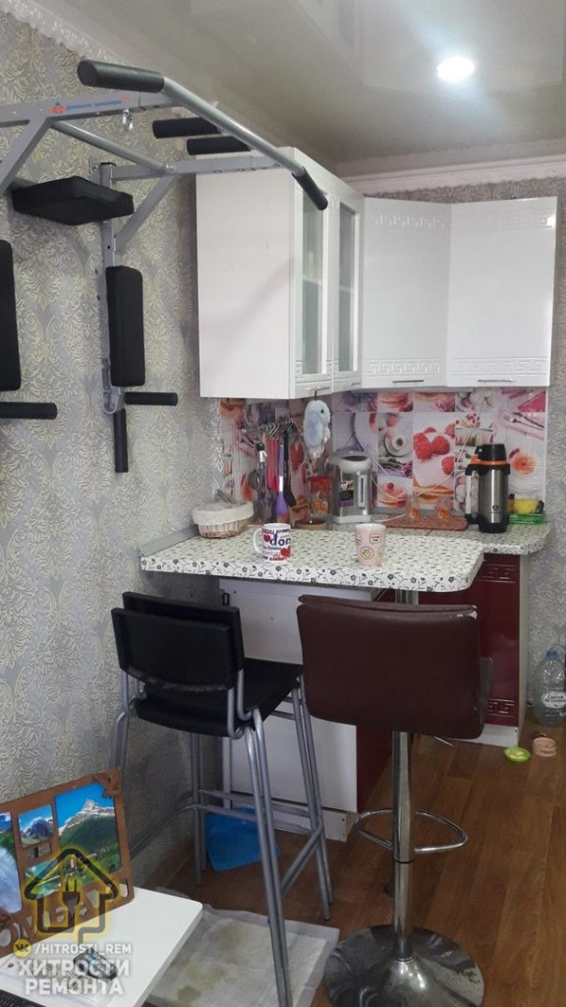 Кухонная зона в комнате общежития