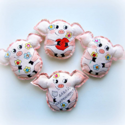 Поделки на 2019 год Желтой Свиньи (65+ Фото). 6 оригинальных и удивительных мастер-классов своими руками с различными техниками (из фетра, макарон, соленого теста) +Отзывы