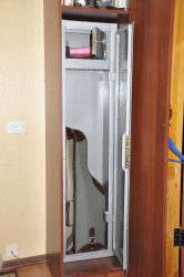 Сейфы в интерьере дома или квартиры (маленькие, несгораемые, встроенные). Как выбрать? На что обратить внимание?