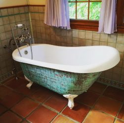 Акриловая или чугунная ванная: Плюсы и минусы (160+ Фото). Какую лучше выбрать?