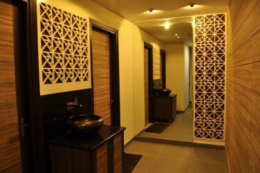 Внутренняя декоративная отделка стен (обои, плитка, панели, штукатурка, краска) + 220 ФОТО