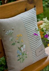 Декоративные подушки Своими руками — Изюминка вашего интерьера. Мастер-классы, схемы, выкройки (145+ Фото)