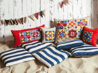 Декоративные подушки Своими руками — Изюминка вашего интерьера. Мастер-классы, схемы, выкройки (145+ Фото)