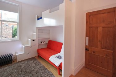 Дизайн детской комнаты с мягким диваном: Как и Куда лучше поставить?