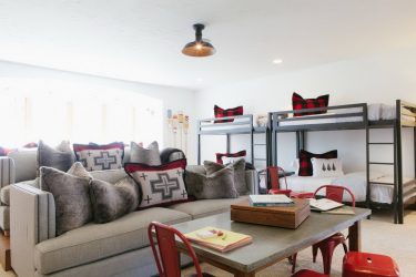 Дизайн детской комнаты с мягким диваном: Как и Куда лучше поставить?