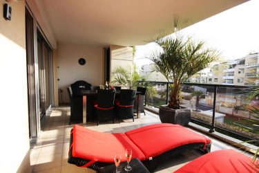 Отделка балкона в хрущевке: 225+ (Фото) — Идеи для Оформления красивых дизайнов