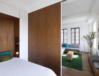 Двери с Зеркалом: 125+ (Фото) входных и межкомнатных в интерьере (пластиковые, металлические, деревянные, купе)