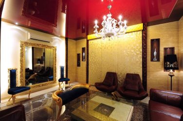 Двухуровневые потолки в зале:  Материалы, интересные сочетания, идеи по дизайну (135+ Фото)