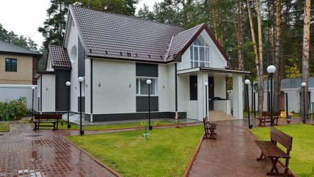 Фасадные панели для загородного дома — Как выбрать? 230+ (Фото) Отделки снаружи (под камень, под кирпич, из дерева)