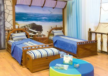 Фотообои на стене в Гостиной, Спальни, Кухни и Детской: 205+ Фото Привлекательных интерьеров