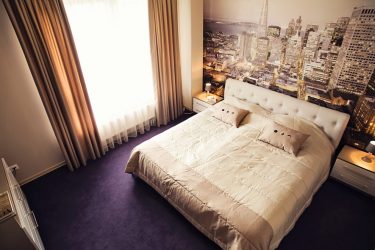 Фотообои в интерьере спальни: 205+ (Фото) Красивых идей для создания уюта