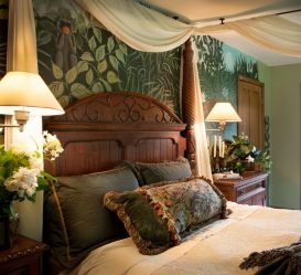 Фотообои в интерьере спальни: 205+ (Фото) Красивых идей для создания уюта