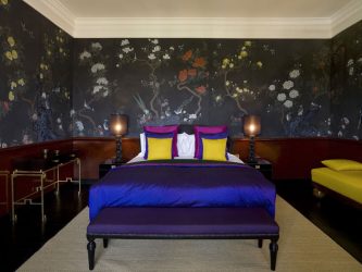 Фотообои в интерьере спальни: 205+ (Фото) Красивых идей для создания уюта