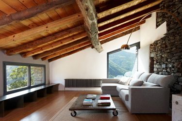 Дизайн дома с мансардой (170+ Фото) — Варианты отделки интерьера комнаты