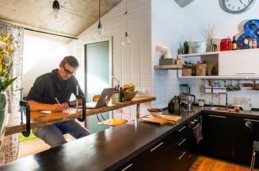 Дизайн дома с мансардой (170+ Фото) — Варианты отделки интерьера комнаты