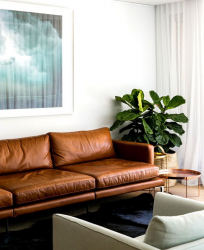 Кожаный диван в интерьере: С чем подать? 160+ (Фото). От больших до маленьких. От белых до черных