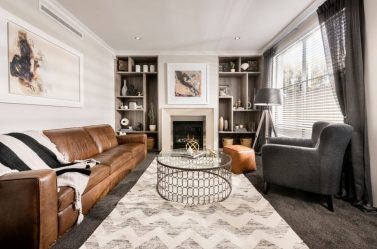 Кожаный диван в интерьере: С чем подать? 160+ (Фото). От больших до маленьких. От белых до черных