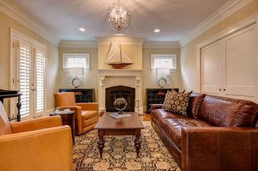 Кожаный диван в интерьере: С чем подать? 160+ (Фото). От больших до маленьких. От белых до черных