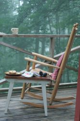 Кресло-качалка в интерьере: Отличная мебель, которая сделает ваш дом уютнее. 160+ (Фото) своими руками из дерева, металла, фанеры