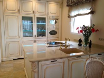 Дизайн красивых Кухонь в стиле Прованс: 240+ Фото Современных Оформлений (стены, потолок, шторы)