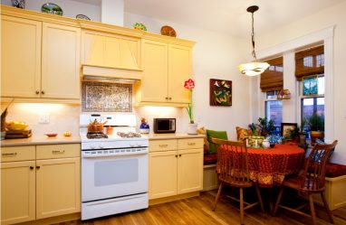 Дизайн красивых Кухонь в стиле Прованс: 240+ Фото Современных Оформлений (стены, потолок, шторы)