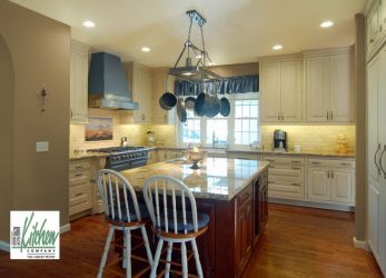 Дизайн красивых Кухонь в стиле Прованс: 240+ Фото Современных Оформлений (стены, потолок, шторы)