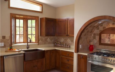 Дизайн красивых Кухонь в стиле Прованс: 240+ Фото Современных Оформлений (стены, потолок, шторы)