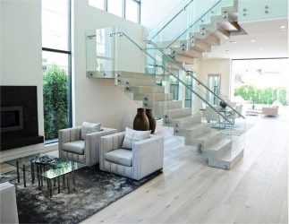 Ламинат в интерьере квартиры (на полу, стенах, потолке). Полезные советы, рекомендации, ТОП-5 трендов + 100 ФОТО