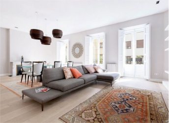 Ламинат в интерьере квартиры (на полу, стенах, потолке). Полезные советы, рекомендации, ТОП-5 трендов + 100 ФОТО