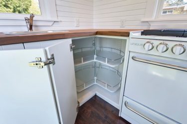 Куда поставить холодильник, если кухня маленькая? Учимся экономить пространство: 120+ Фото расположений в дизайне