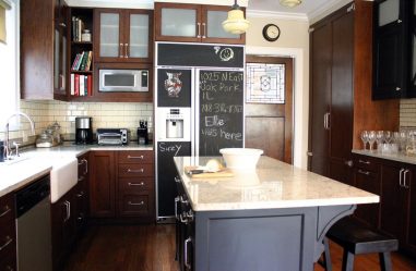 Куда поставить холодильник, если кухня маленькая? Учимся экономить пространство: 120+ Фото расположений в дизайне