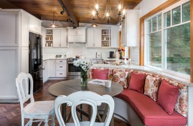 Как Поставить Маленький диван на кухню? 200+ (Фото) Уютных кухонных интерьеров