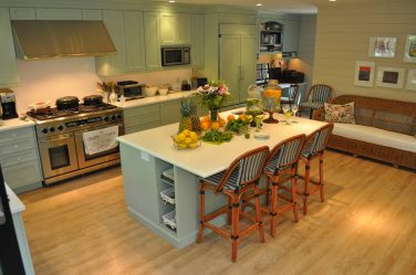 Как Поставить Маленький диван на кухню? 200+ (Фото) Уютных кухонных интерьеров