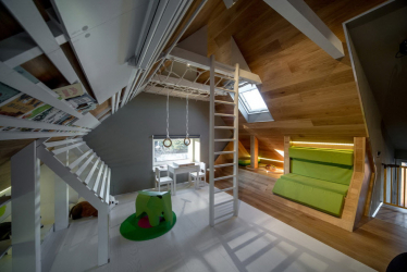 Мансардный этаж в доме: Как обустроить? Особенности, которые нужно учесть (170+ Фото спальни, ванной, детской)