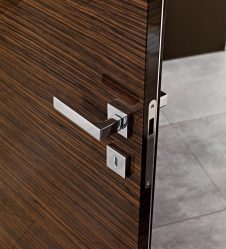 Межкомнатные Двери в интерьере квартиры (305+ Фото): Стильные и современные варианты