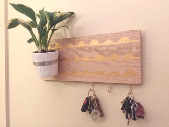 Настенная ключница в прихожую: 140+ (Фото) Оригинальных вариантов своими руками