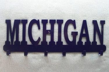 Настенная ключница в прихожую: 140+ (Фото) Оригинальных вариантов своими руками