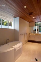 Натяжной потолок в ванную комнату (125+ Фото Плюсы и минусы) Лучшее решение или дань моде?