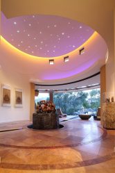 Современные натяжные потолки (матовые, глянцевые, двухуровневые). Выбор и установка от А до Я + 230 ФОТО