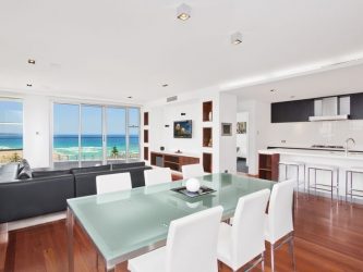 Обеденные столы для кухни (225+ Фото): Как выбрать оптимальную модель?