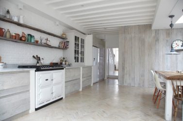 Отделка стен на кухне: 205+ Фото Вариантов (панели, ламинат, штукатурка). Как сочетать практичность с эстетикой?