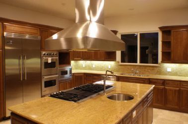 Отделка стен на кухне: 205+ Фото Вариантов (панели, ламинат, штукатурка). Как сочетать практичность с эстетикой?