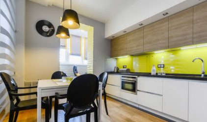 Отделка стен на кухне: 205+ Фото Вариантов (панели, ламинат, штукатурка). Как сочетать практичность с эстетикой?