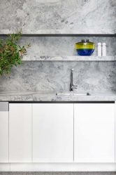 Отделка стен на кухне: 205+ Фото Вариантов (панели, ламинат, штукатурка). Как сочетать практичность с эстетикой?