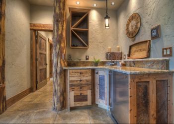 Отделка стен на кухне: 205+ Фото Вариантов (панели, ламинат, штукатурка). Как сочетать практичность с эстетикой?